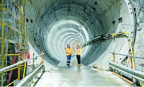 05_Column-Metro-Tunnel2.jpg