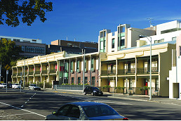 Glorious Melbourne University Graduate House is 110 years old