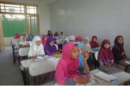 Offering internet education to girls and women in Afghanistan