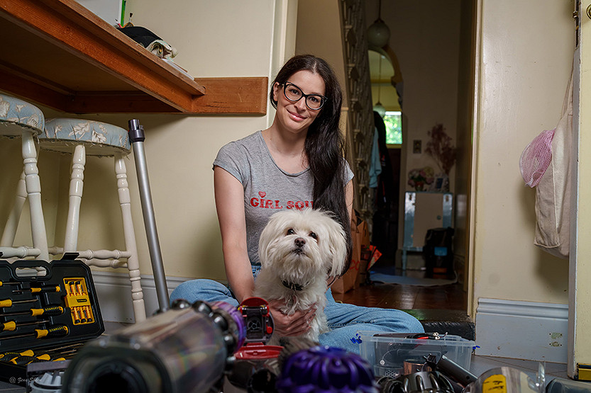 “It costs nothing to be kind”: Carlton local making a difference, one vacuum at a time