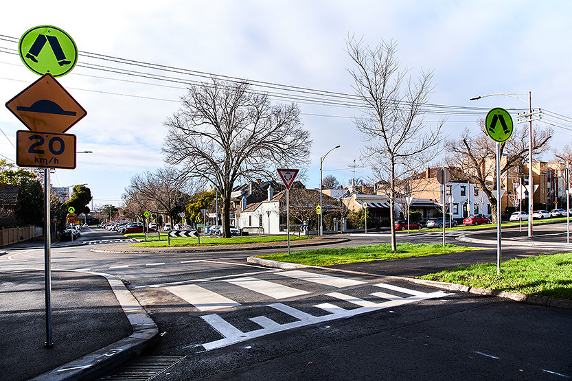 Residents divided over East Melbourne traffic works