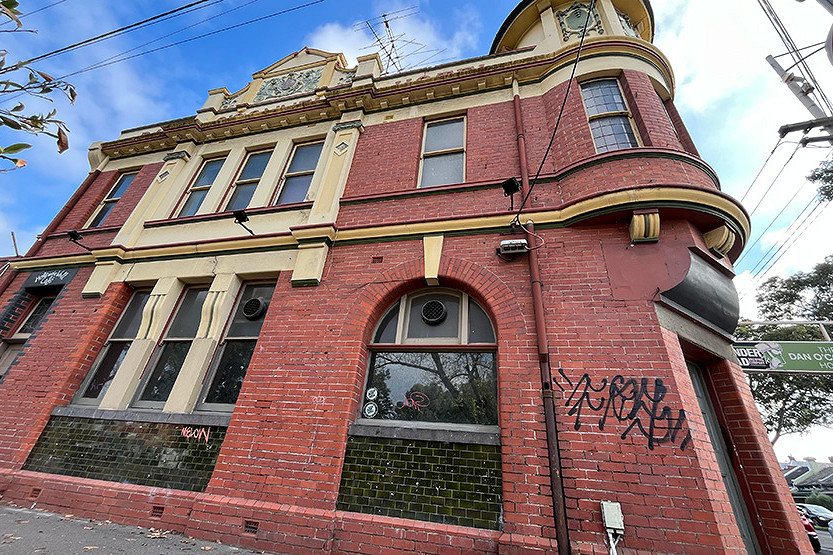 Carlton’s Dan O’Connell hits the market