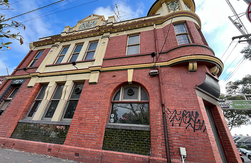 Carlton’s Dan O’Connell hits the market
