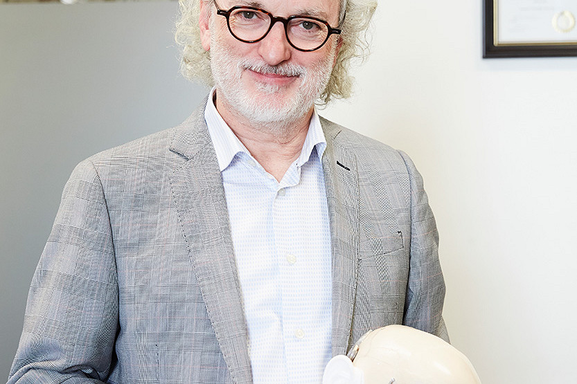 Lead epilepsy researcher honoured by prestigious award